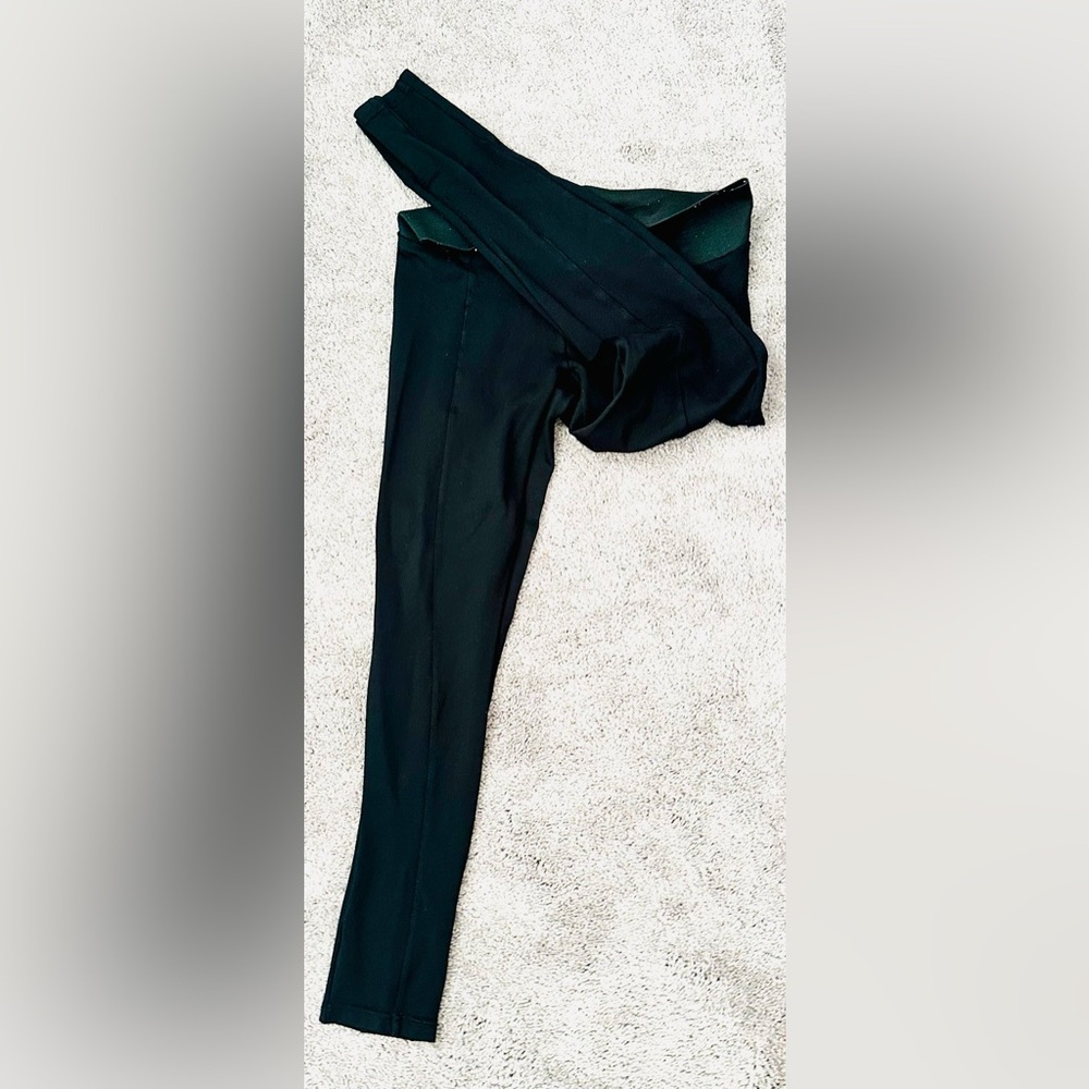 Comfortable maternity black pants.